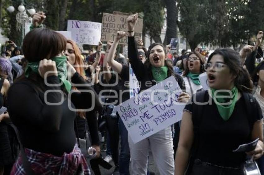 PERFORMANCE FEMINISTAS