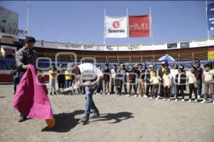 TOROS . CONVIVENCIA MATADORES