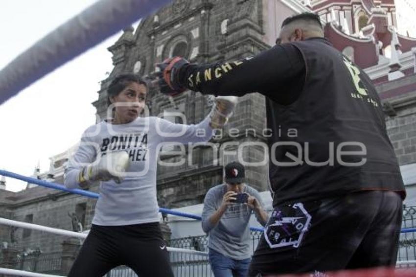 ENTRENAMIENTO PÚBLICO BOX