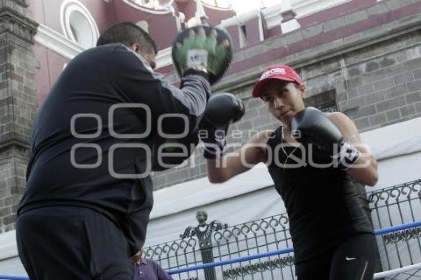 ENTRENAMIENTO PÚBLICO BOX