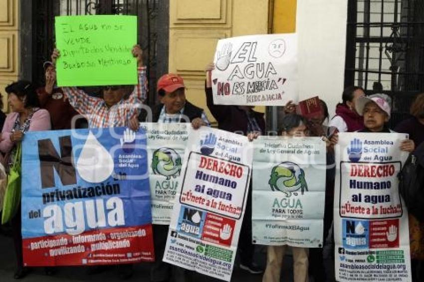 MANIFESTACIÓN CONTRA PRIVATIZACIÓN DEL AGUA