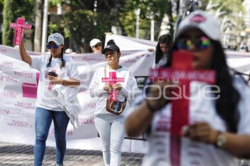 MANIFESTACIÓN FEMINICIDIOS