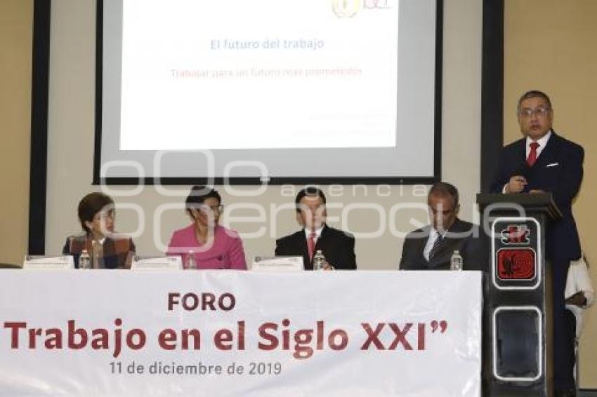 TRABAJO EN EL SIGLO XXI