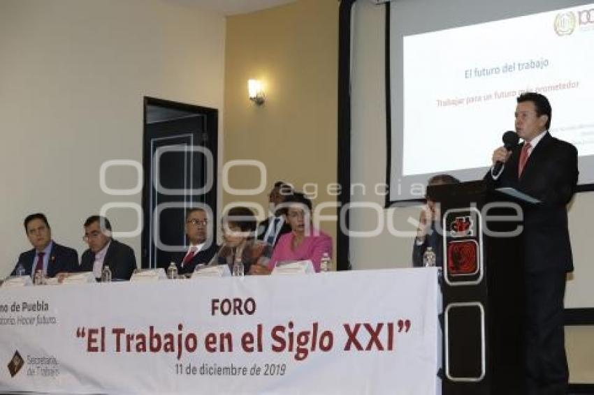 TRABAJO EN EL SIGLO XXI