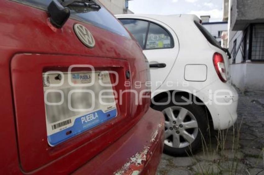 PLACAS AUTOMÓVILES