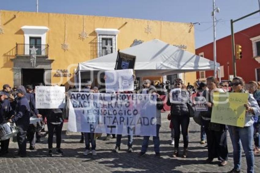 MANIFESTACIÓN ESCUELA MILITARIZADA