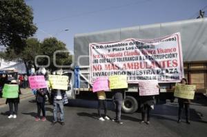 MANIFESTACIÓN . PLAZA LOS GALLOS