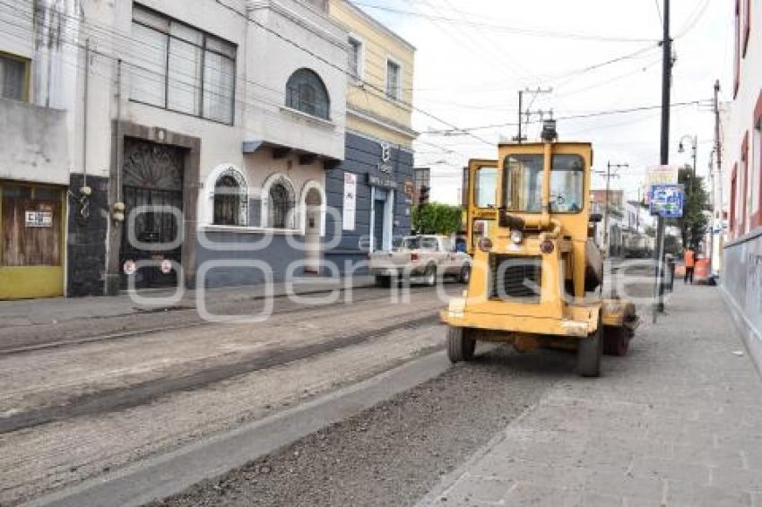 OBRA PAVIMENTACIÓN . 11 PONIENTE