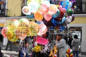 GLOBOS . REYES MAGOS