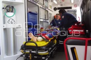 AMBULANCIA DONADA . TEHUACÁN