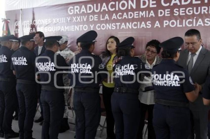 GRADUACIÓN Y EQUIPAMIENTO POLICÍA MUNICIPAL