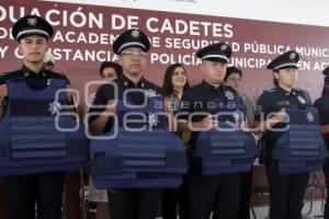 GRADUACIÓN Y EQUIPAMIENTO POLICÍA MUNICIPAL