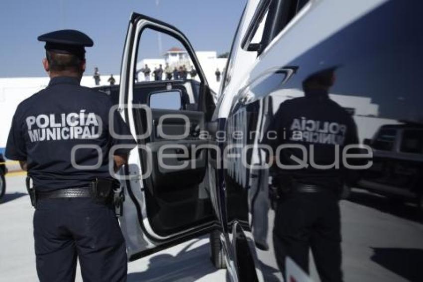 GRADUACIÓN Y EQUIPAMIENTO POLICÍA MUNICIPAL