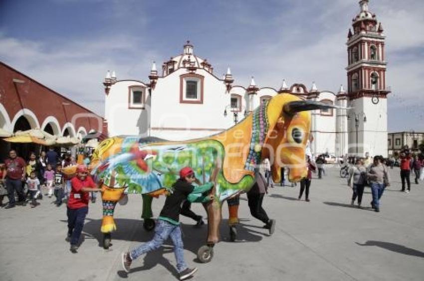 DESFILE DE TORITOS