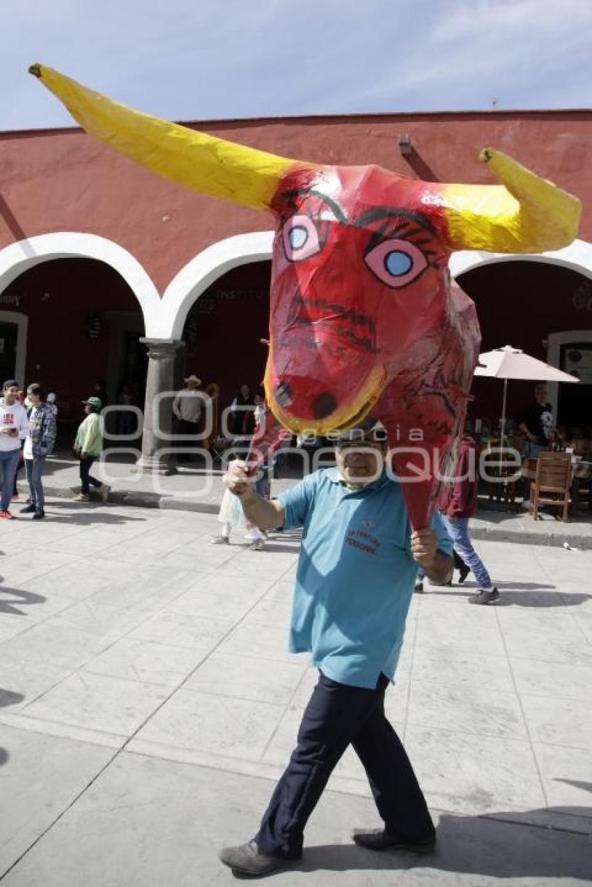 DESFILE DE TORITOS