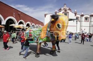 DESFILE DE TORITOS