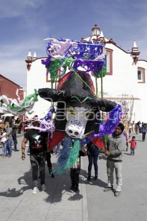 DESFILE DE TORITOS