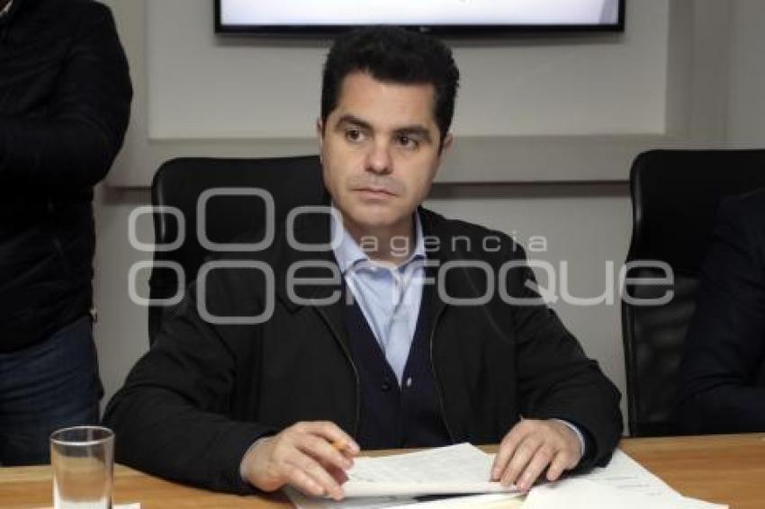CONGRESO . COMITÉ ADQUISICIONES