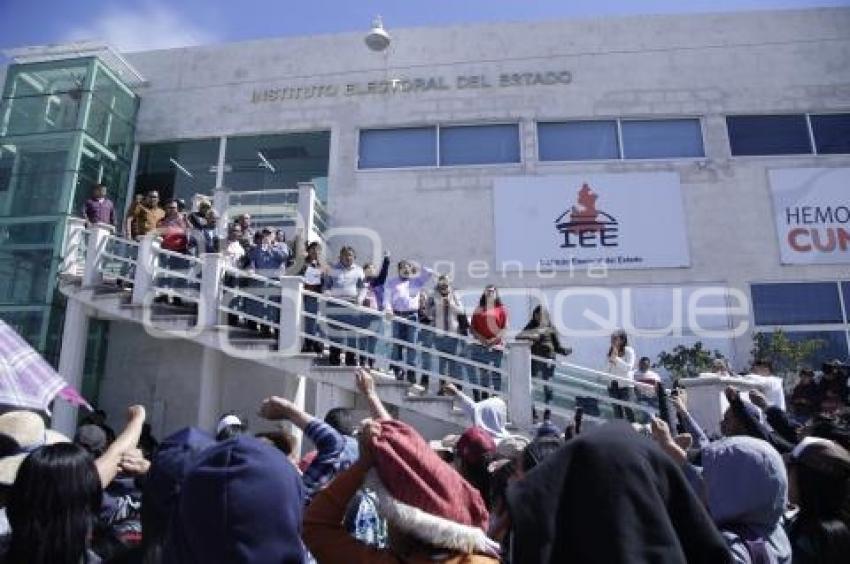 IEE . MANIFESTACIÓN ANTORCHA CAMPESINA