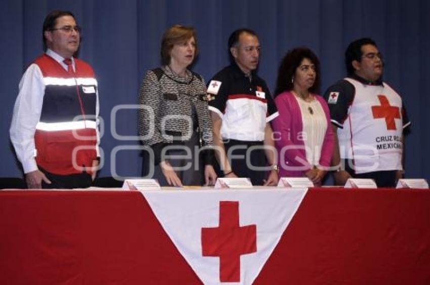 CRUZ ROJA . GRADUACIÓN TUM