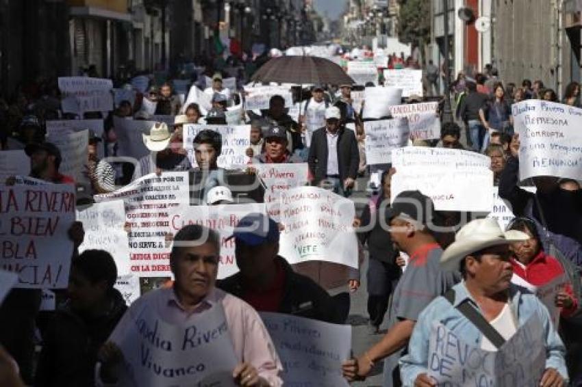 MANIFESTACIÓN CONTRA ALCALDESA