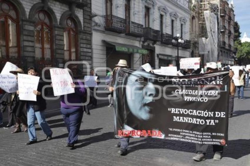 MANIFESTACIÓN CONTRA ALCALDESA