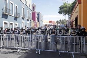 POLICÍAS CASA AGUAYO