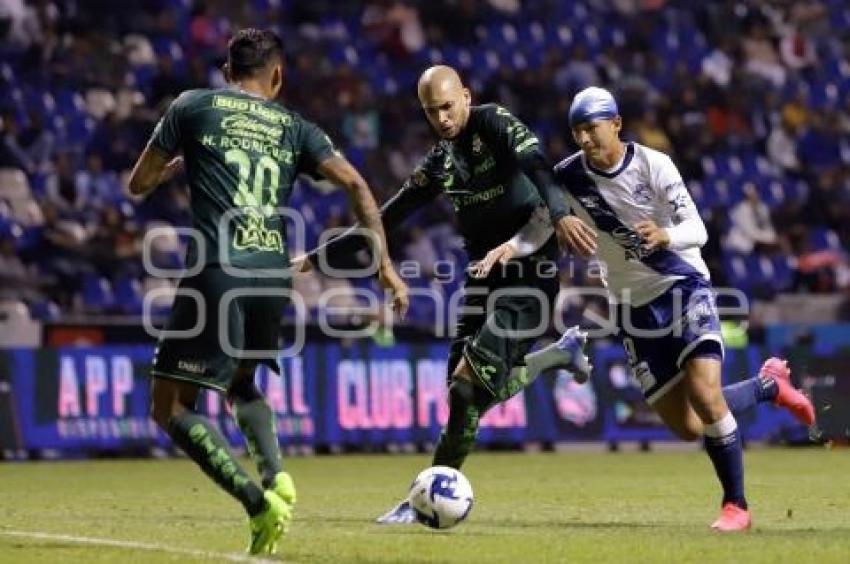 FÚTBOL . CLUB PUEBLA VS SANTOS