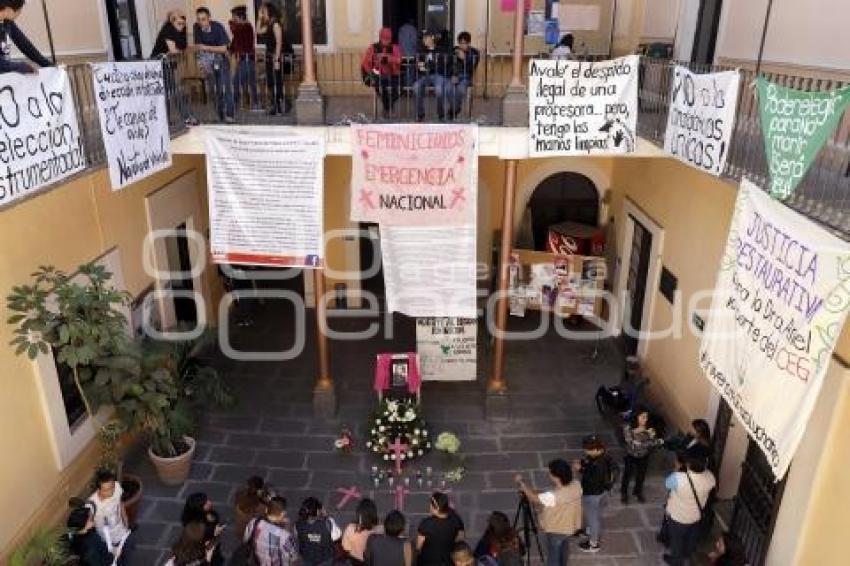 BUAP . ALTAR INGRID ESCAMILLA