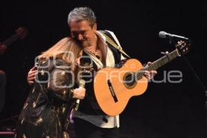 CONCIERTO . RAÚL ORNELAS Y TANIA LIBERTAD