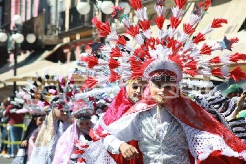 DESFILE DE HUEHUES