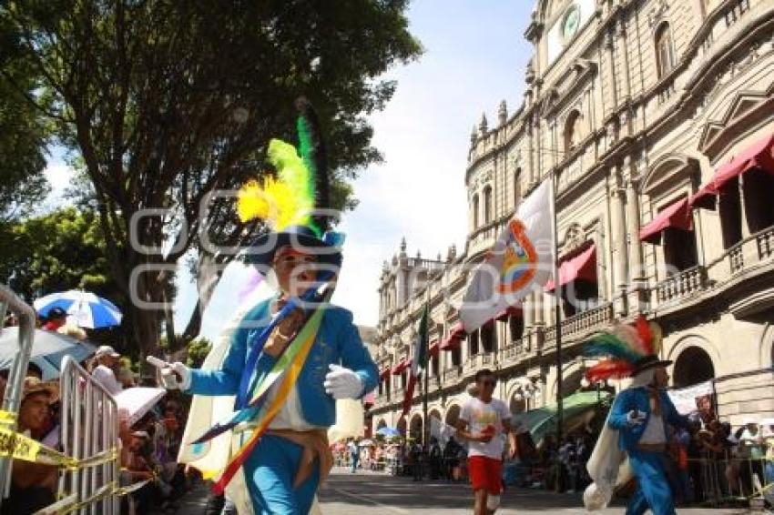 DESFILE DE HUEHUES