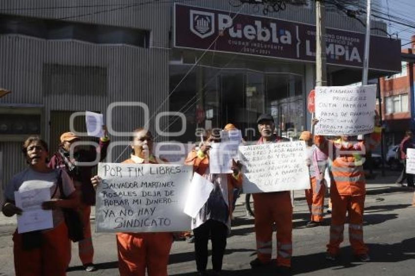 PROTESTA DE NARANJITAS