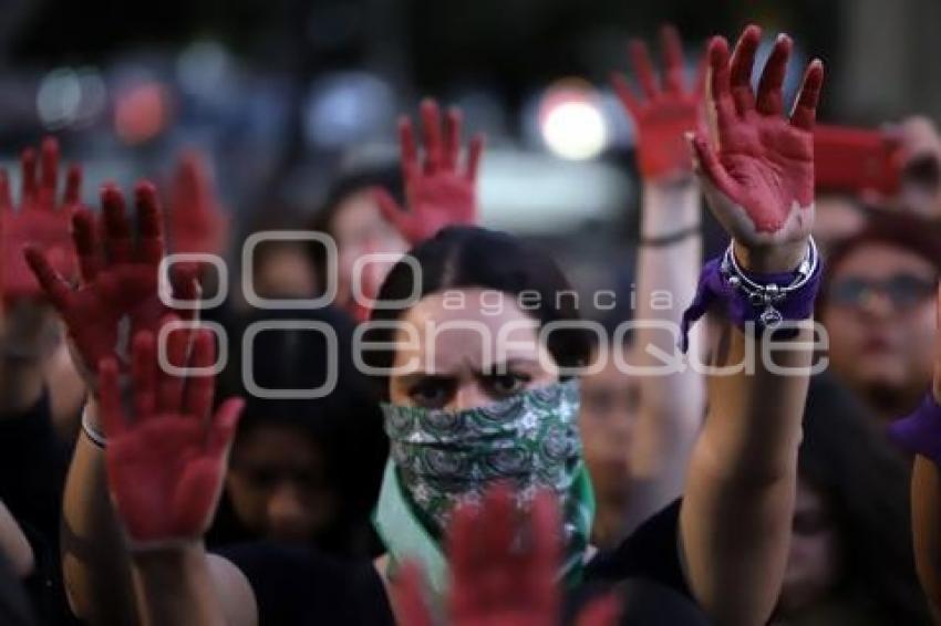 MARCHA CONTRA FEMINICIDIOS INFANTILES