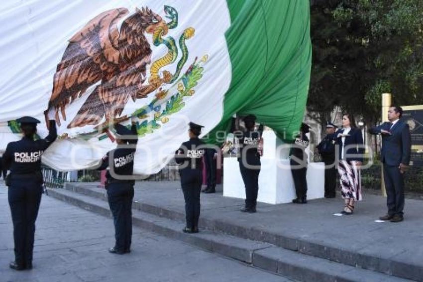 CEREMONIA DÍA DE LA BANDERA