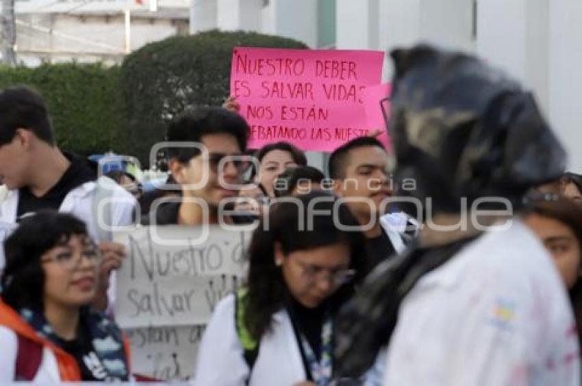 MANIFESTACIÓN ESTUDIANTES MEDICINA