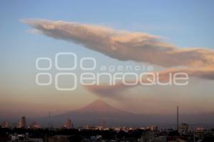 VOLCÁN POPOCATÉPETL . FUMAROLA