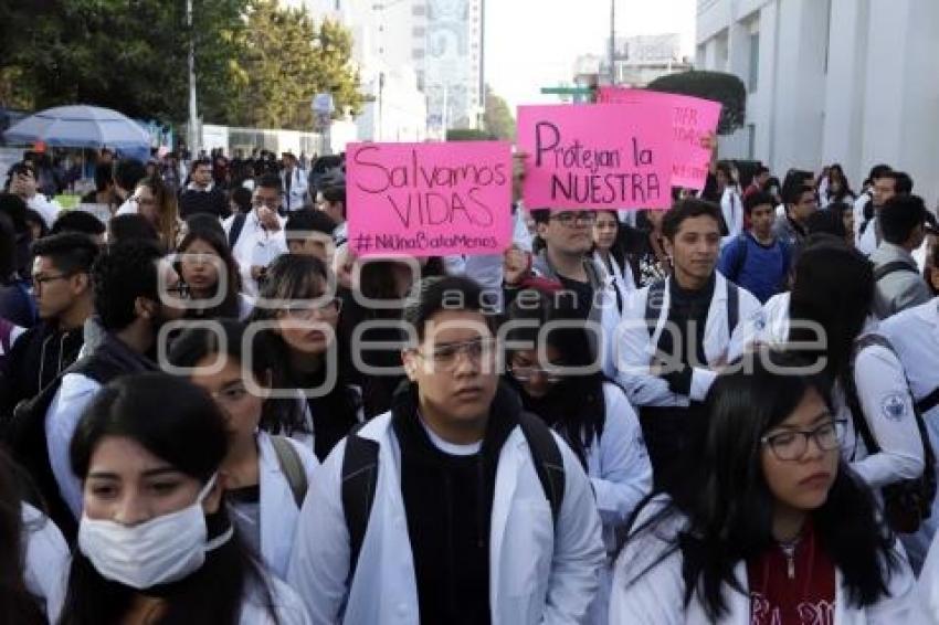 MANIFESTACIÓN ESTUDIANTES MEDICINA