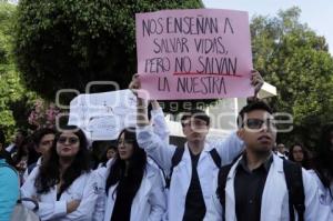 MANIFESTACIÓN ESTUDIANTES MEDICINA