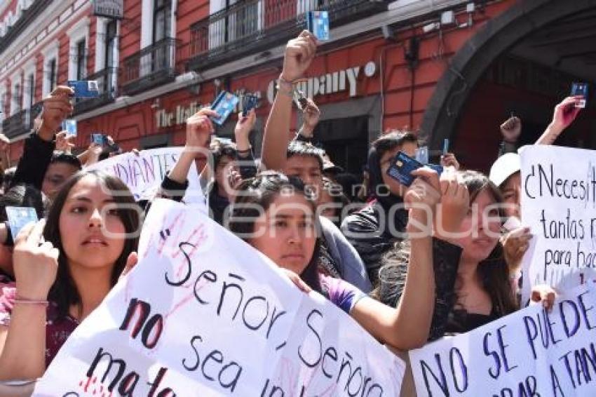 MANIFESTACIÓN ESTUDIANTES UPAEP - BUAP