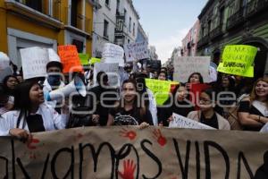 MANIFESTACIÓN ESTUDIANTES UPAEP