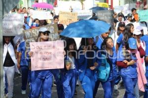 TEHUACÁN . MARCHA ESTUDIANTES