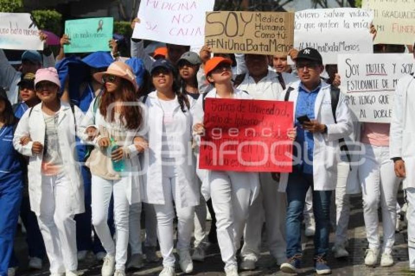 TEHUACÁN . MARCHA ESTUDIANTES