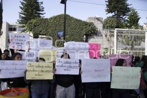 MANIFESTACIÓN . ESTUDIANTES BINE