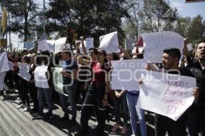 IBERO . MANIFESTACIÓN ESTUDIANTES