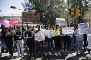 IBERO . MANIFESTACIÓN ESTUDIANTES