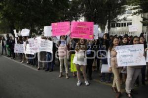 MANIFESTACIÓN . ESTUDIANTES BINE