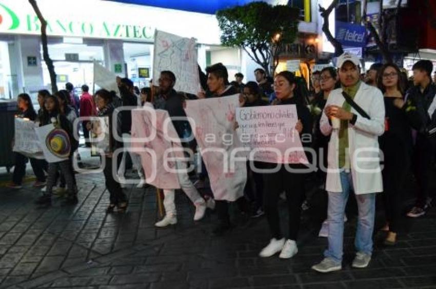 TEHUACÁN. MANIFESTACION ESTUDIANTES