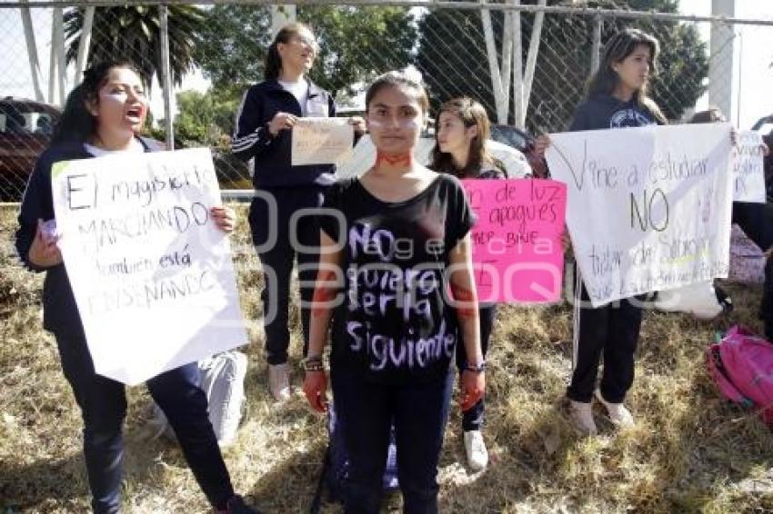 MANIFESTACIÓN . ESTUDIANTES BINE