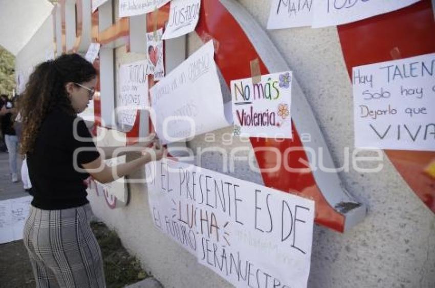 IBERO . MANIFESTACIÓN ESTUDIANTES